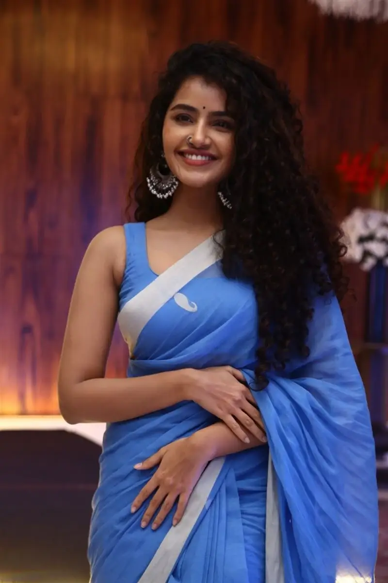 INDIAN ACTRESS ANUPAMA PARAMESWARAN IN BLUE SAREE 6